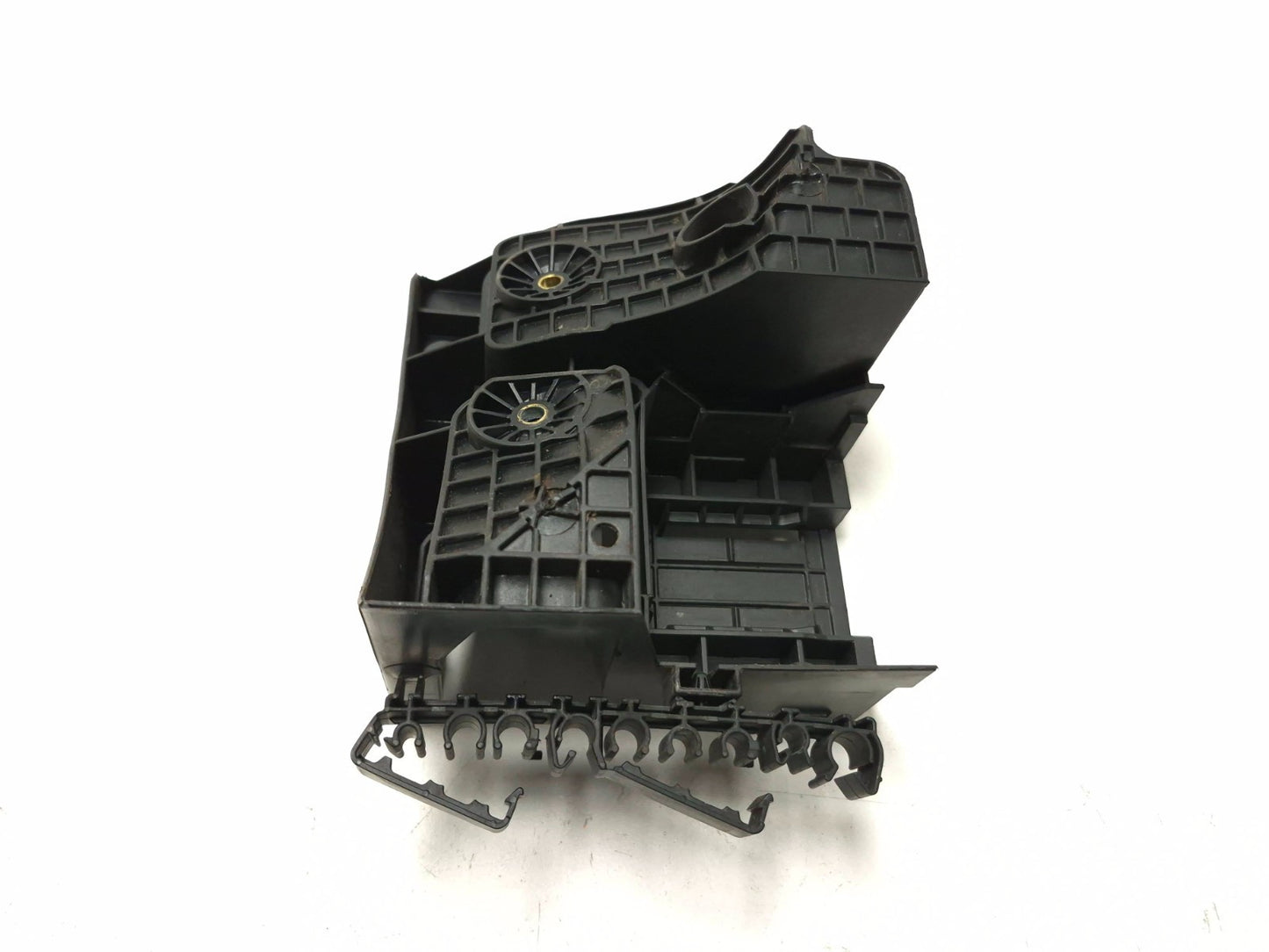 2011 Volkswagen Tiguan Fuse Box Bracket OEM