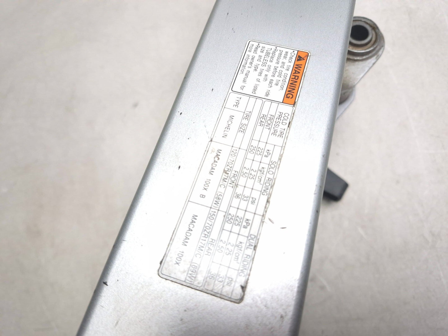 2006 Suzuki Katana Gsx600f Rear Swingarm OEM