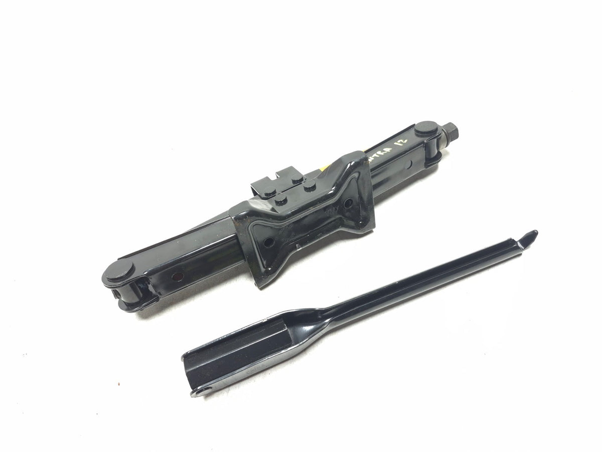 2007-2012 Nissan Sentra Spare Tire Floor Jack 99550-et000 OEM