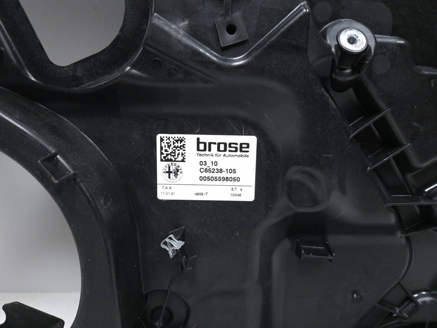 2021 Alfa Romeo Giulia Front Door Window Regulator Panel Passenger Side Oem✅