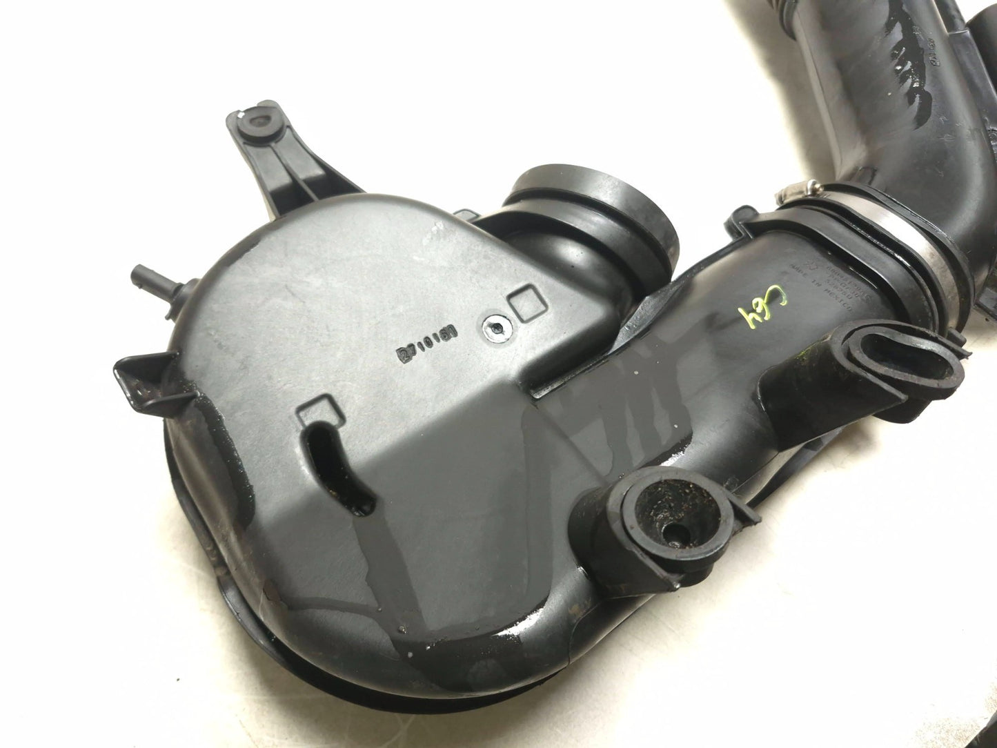 2017 Dodge Journey Air Intake Tube Resonator 3.6l OEM