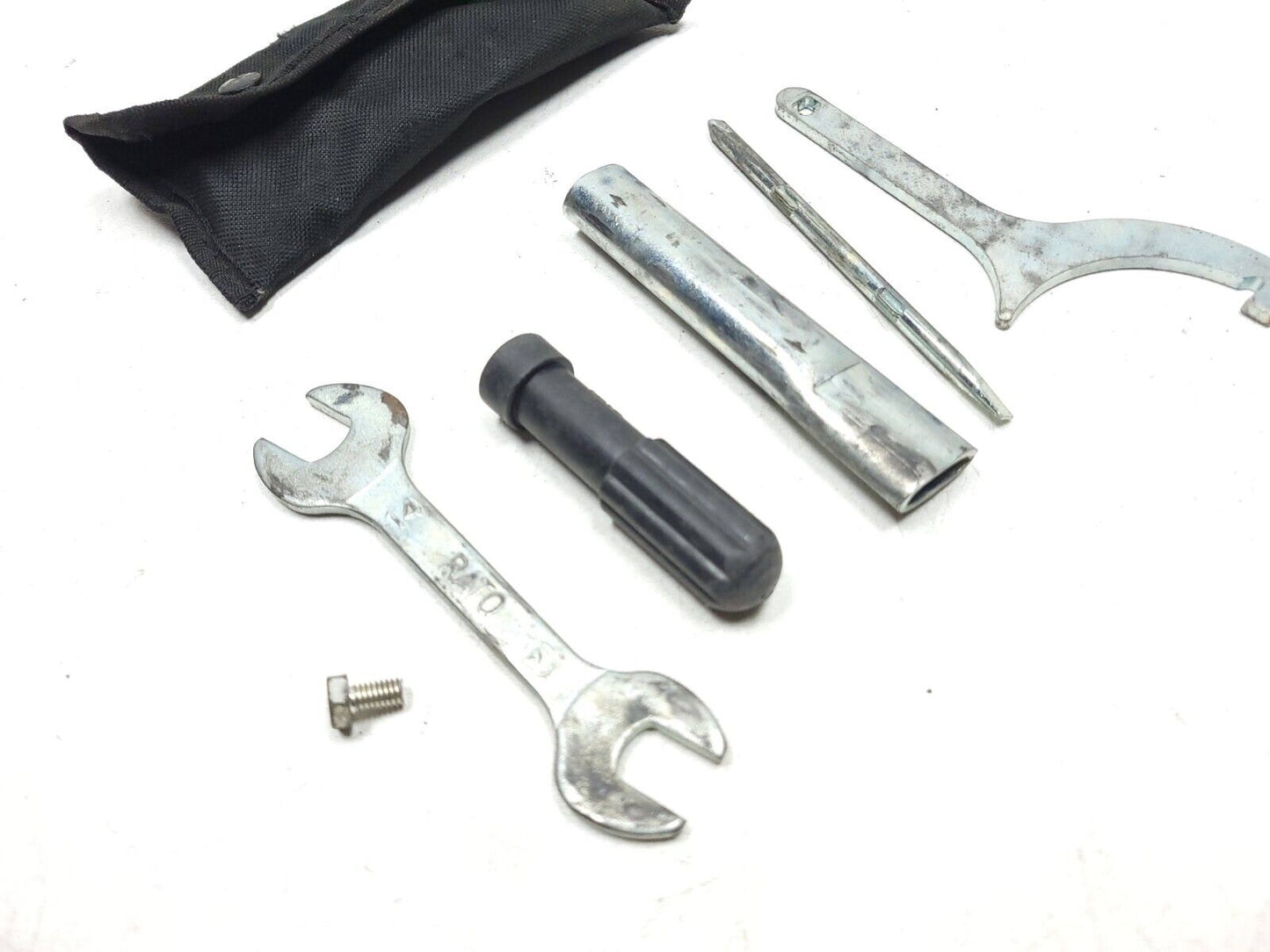 2017 - 2023 Kawasaki Ex650 Ninja 650 Tool Kit OEM