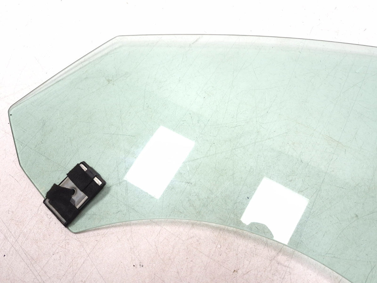 2018 Tesla Model 3 Front Door Window Glass Left Driver Side 1077900-00-a OEM