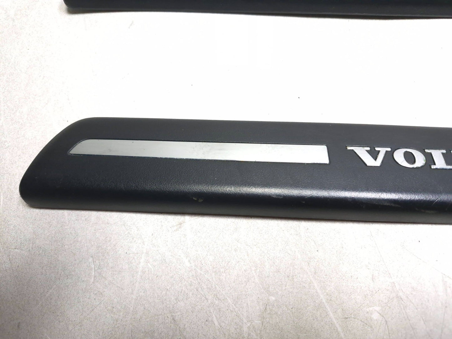 2007 Volvo S40 Front Door Sill Plate Trim Left & Right OEM
