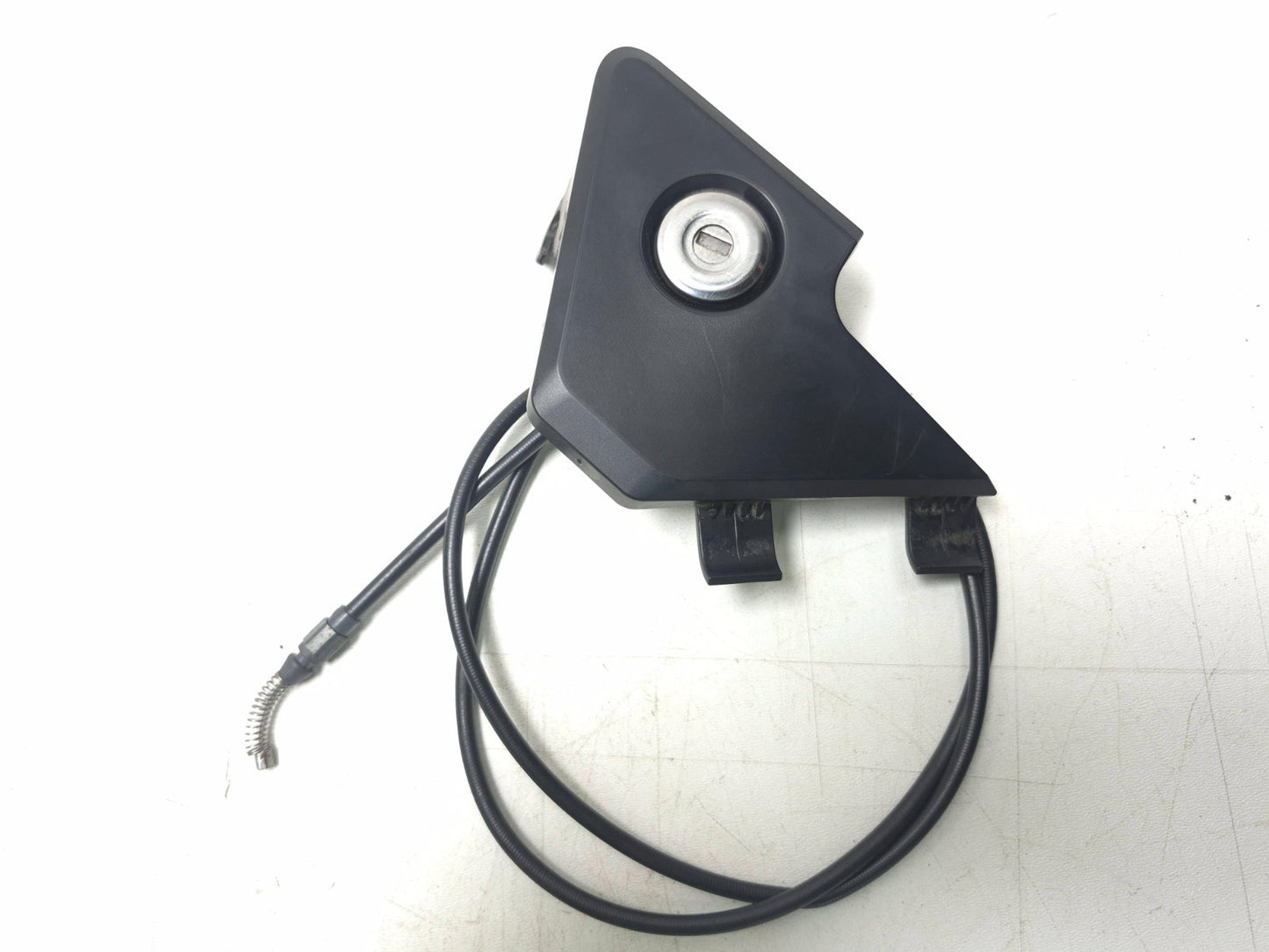 2018 Husqvarna Svartpilen 401 Fuel Tank Cap & Seat Lock * No Key * OEM