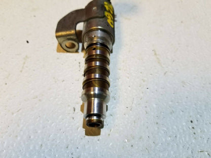 10 11 12 13 Volvo XC60 3.2l Camshaft Adjustment Control Solenoid Valve OEM