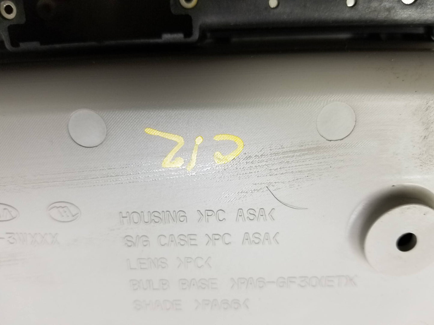 2011 - 2016 Kia Sportage Overhead Console Dome Light Map Lamp  OEM