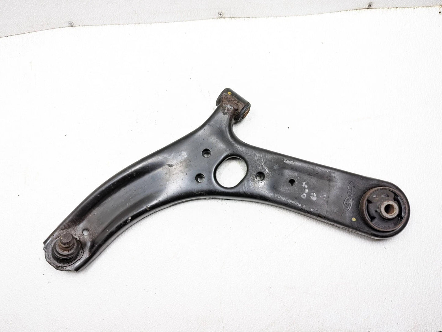 2014 Kia Rio Front Lower Control Arm Left & Right OEM