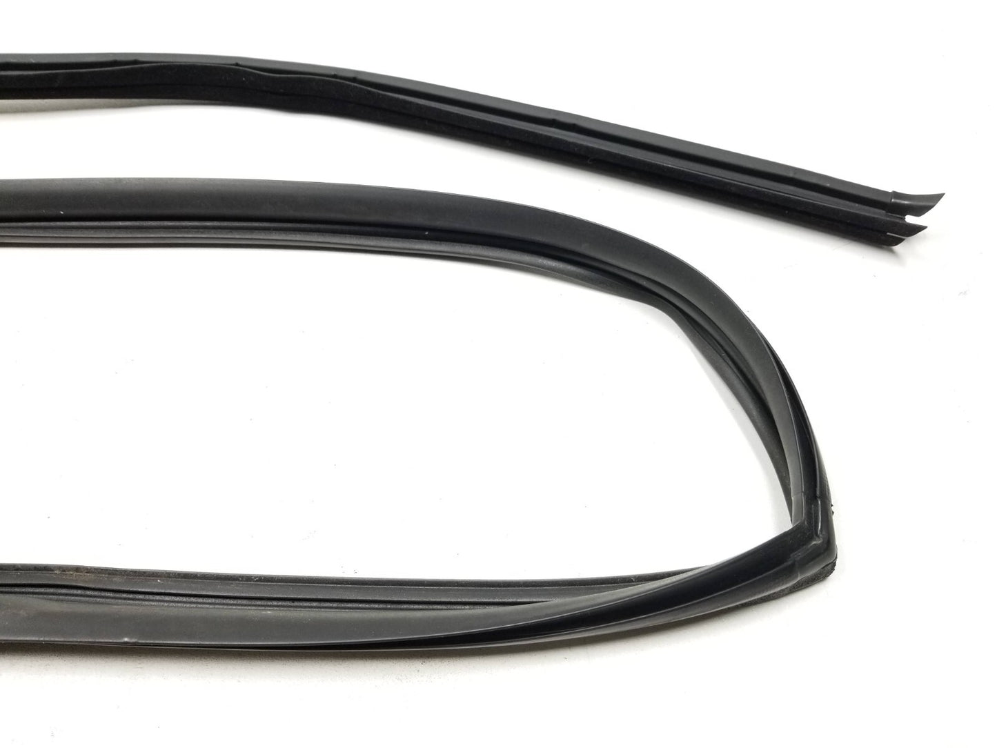 2018 Kia Forte Door Weatherstrip Seal & Belt Front Driver Side Left OEM