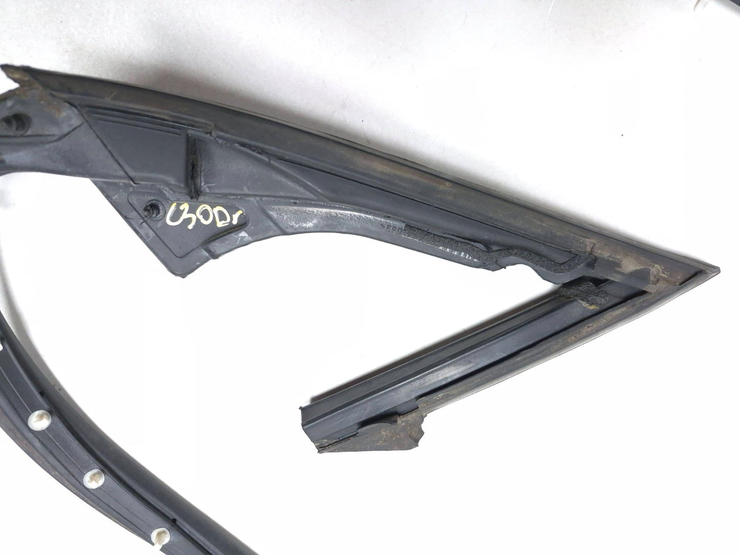 2013 Hyundai Genesis Coupe Door Weatherstrip Front Driver Side Left OEM