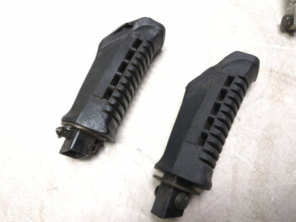 2006 Suzuki Gs 500fk Rear Footpeg Pair & Gear Shift Lever 3 Pcs OEM