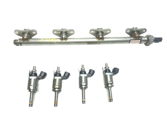 2017 Acura TLX Fuel Rail & Injectors 2.4l OEM