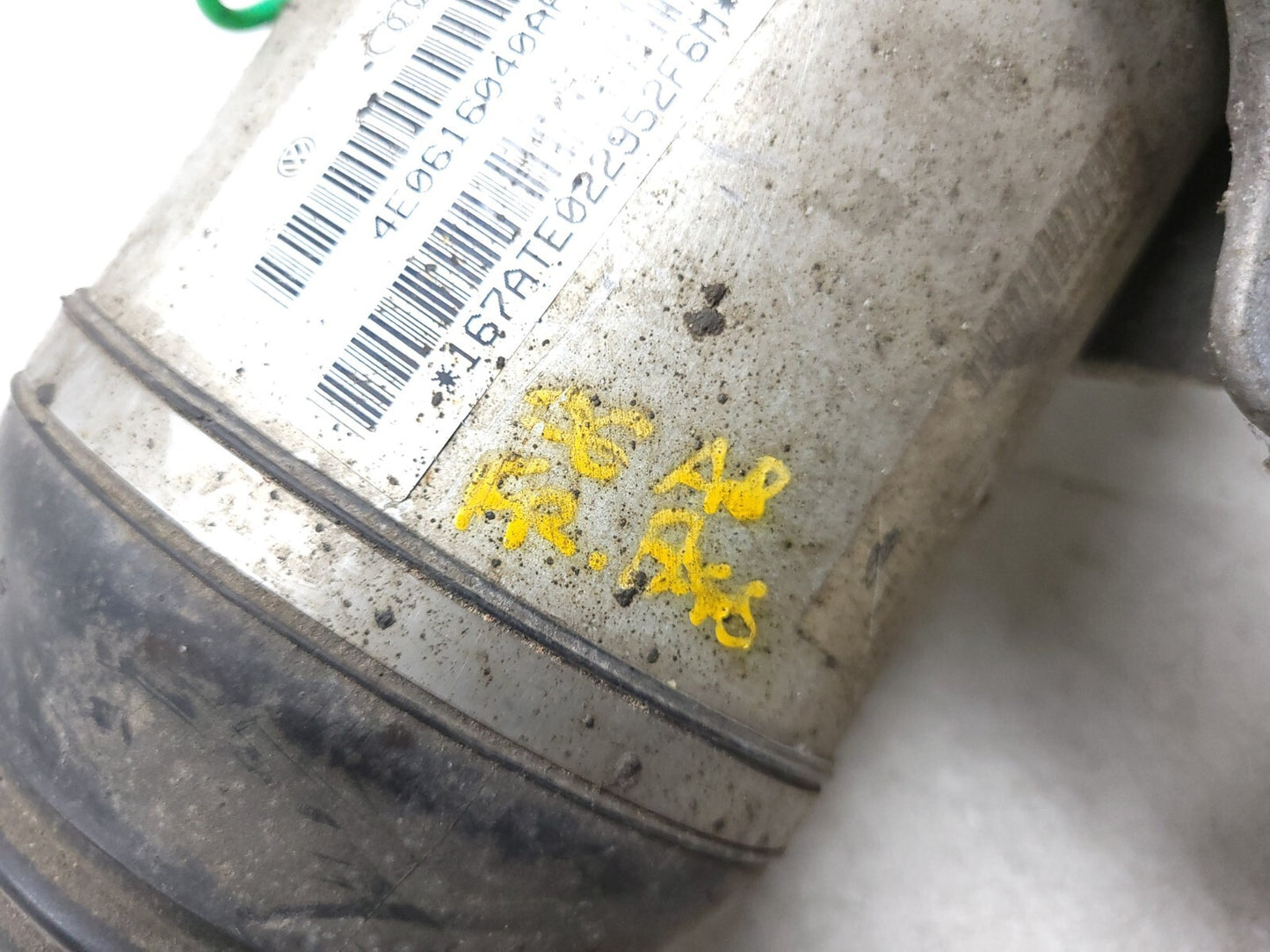 2004 - 2010 Audi A8 A8l Front Air Suspension Shock Strut Passenger Right OEM