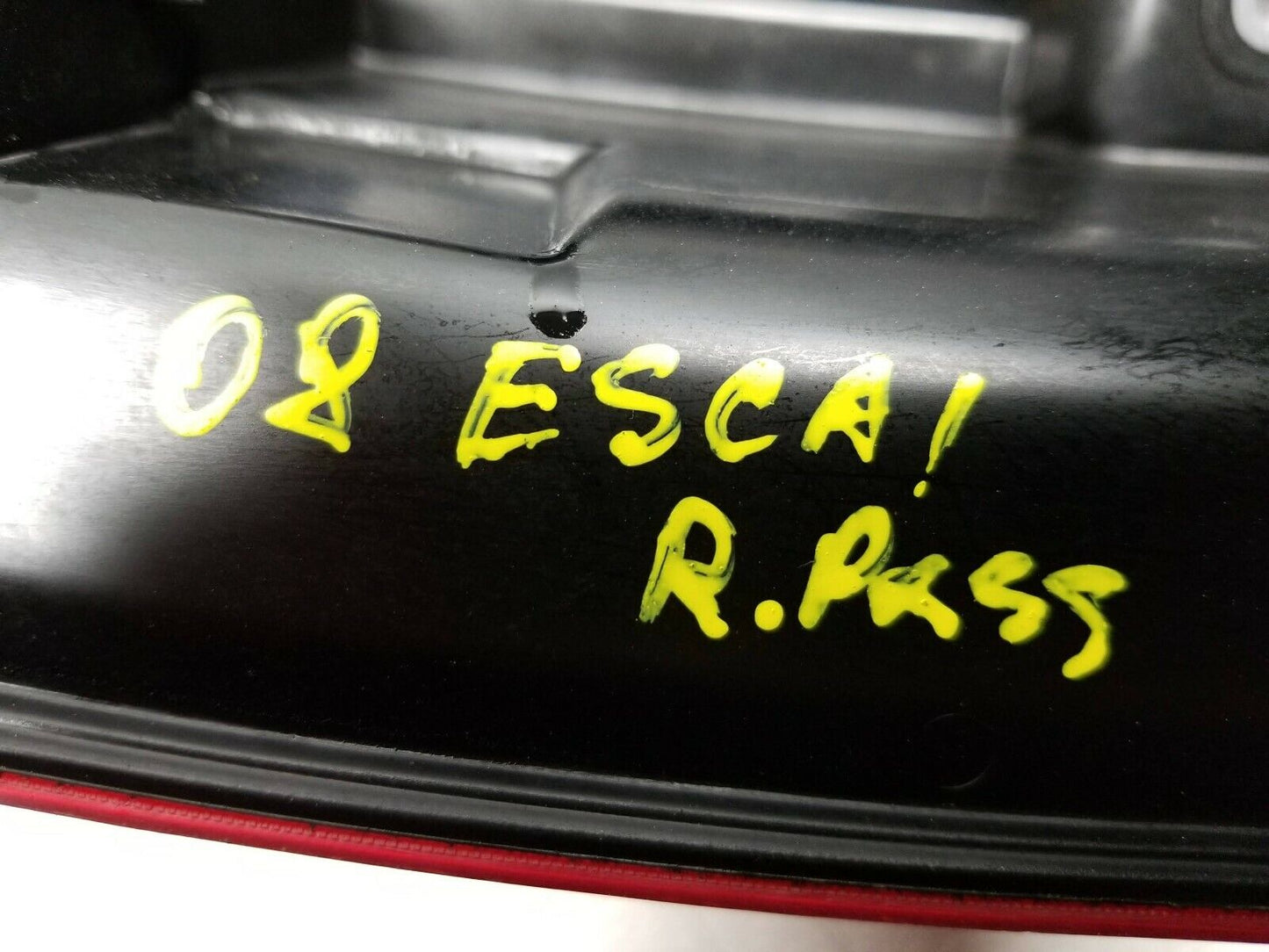 08 09 10 11 12 13 14 Escalade Tail Light Right Passenger OEM