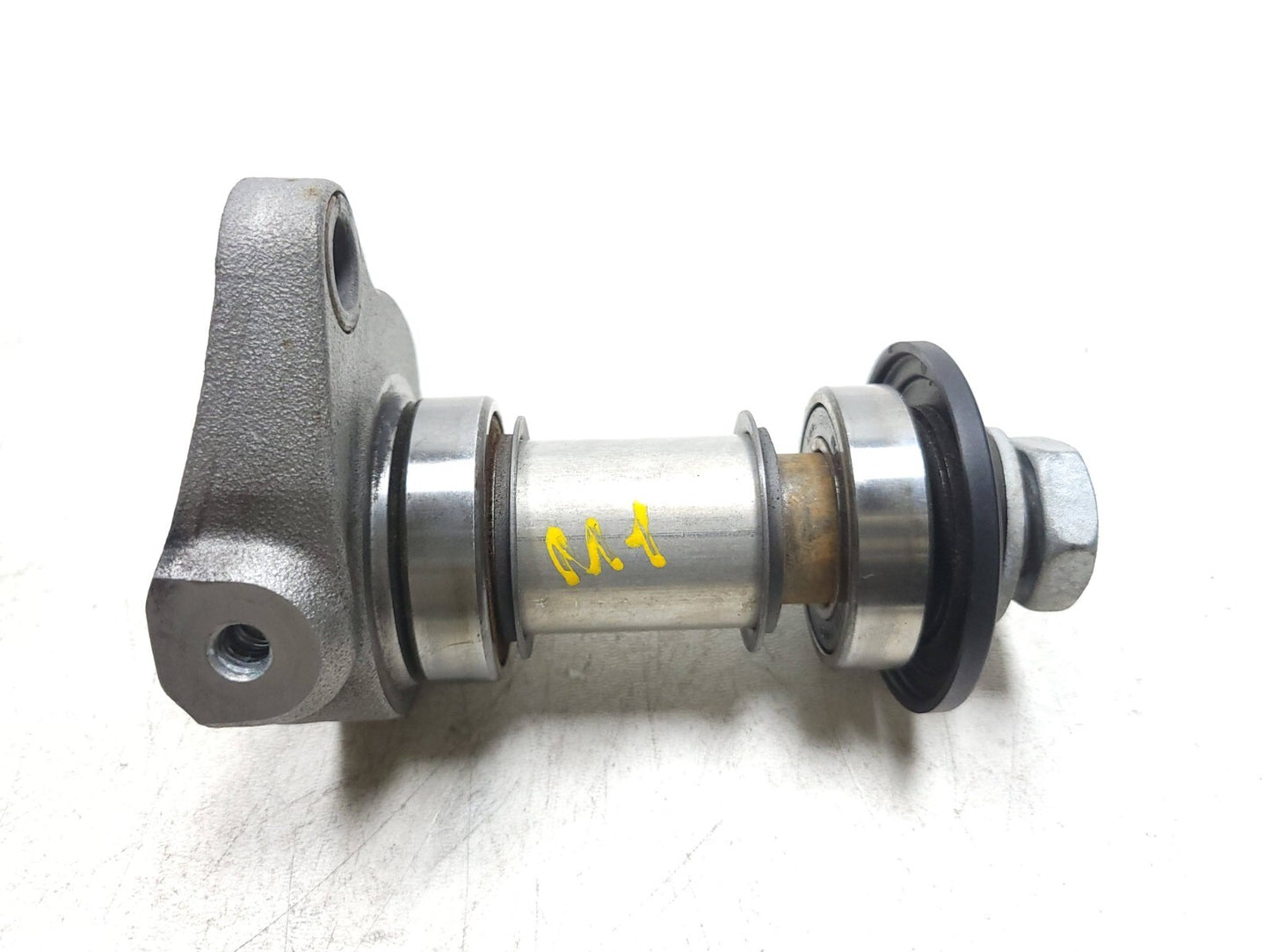 05-08 BMW K1200r K1200 Lower Triple Tree Yoke Clamp Shaft Bearing 7674671 OEM