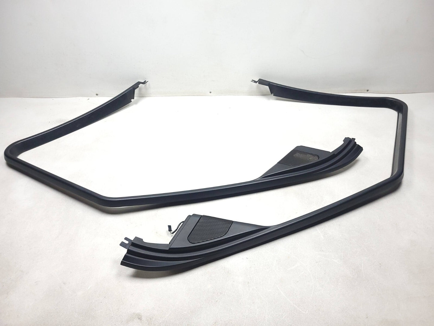 2007 Range Rover Front & Rear Door Window Trim Molding Left & Right 4 Pcs OEM