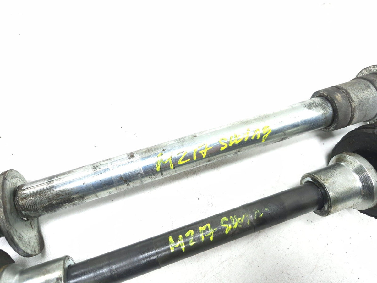 2002 Harley Davidson Touring Road King Rear Wheel Axle Shaft & Swingarm Bolt OEM