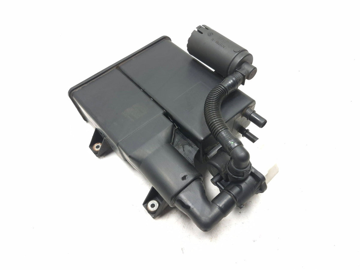 2011 BMW 750li Fuel Vapor Canister Oem✅