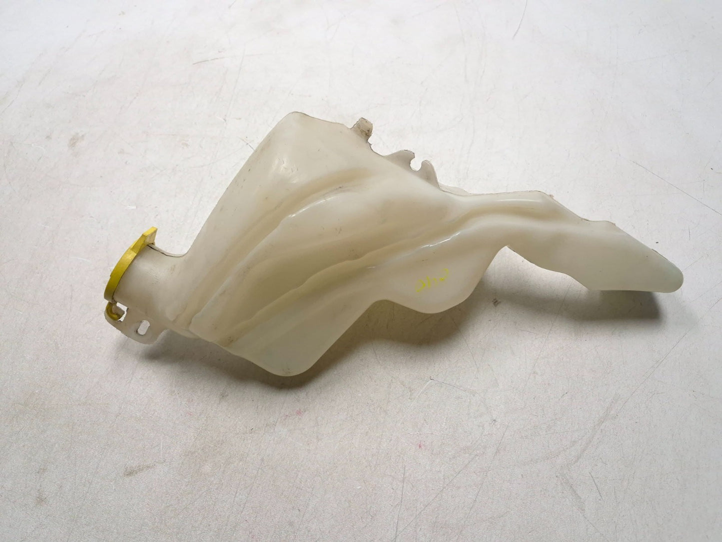 2010 Dodge Caliber Sxt Windshield Washer Fluid Reservoir 05303789af OEM