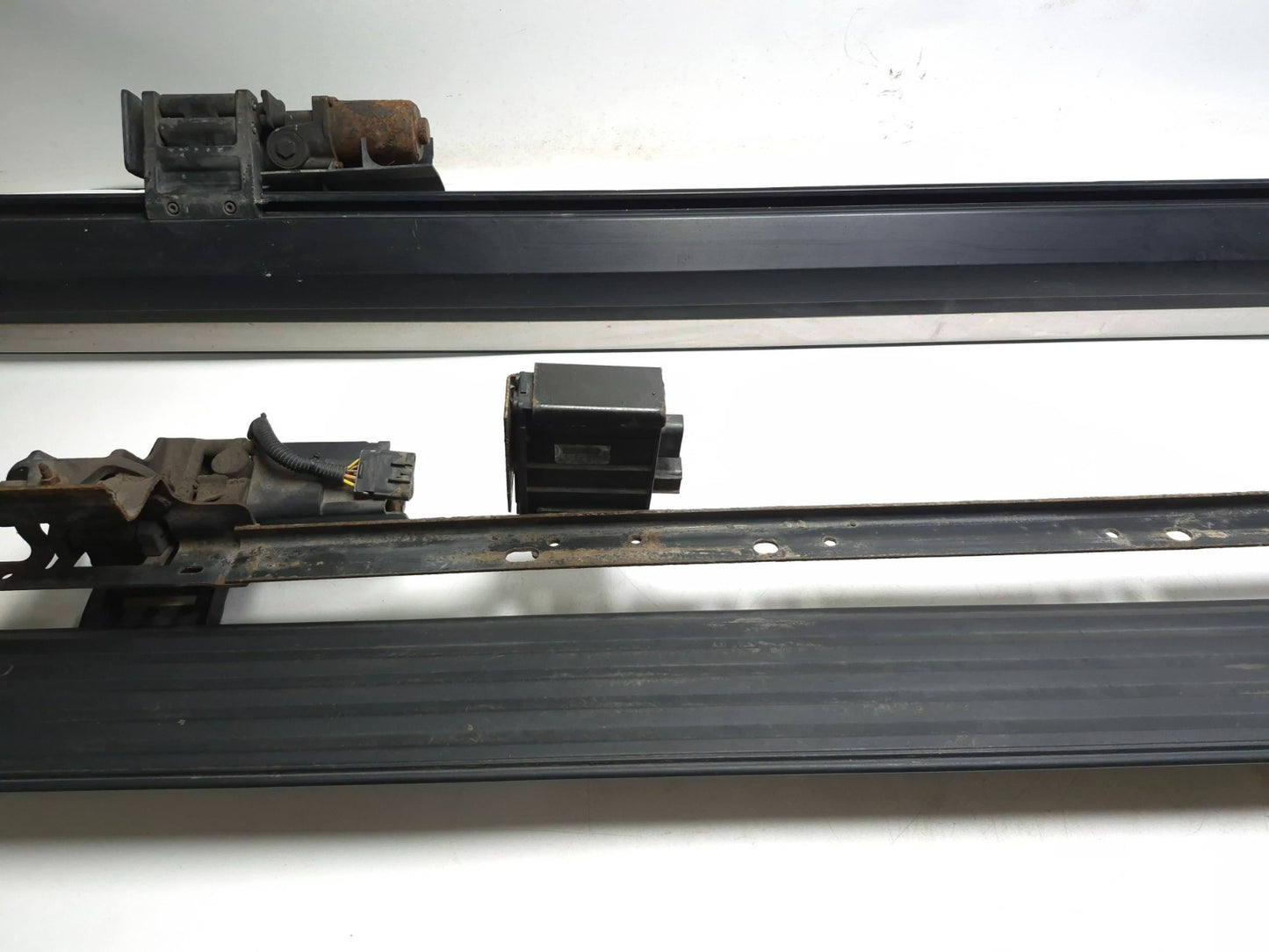 2013 Cadillac Escalade Running Board Left & Right *local Pickup* OEM