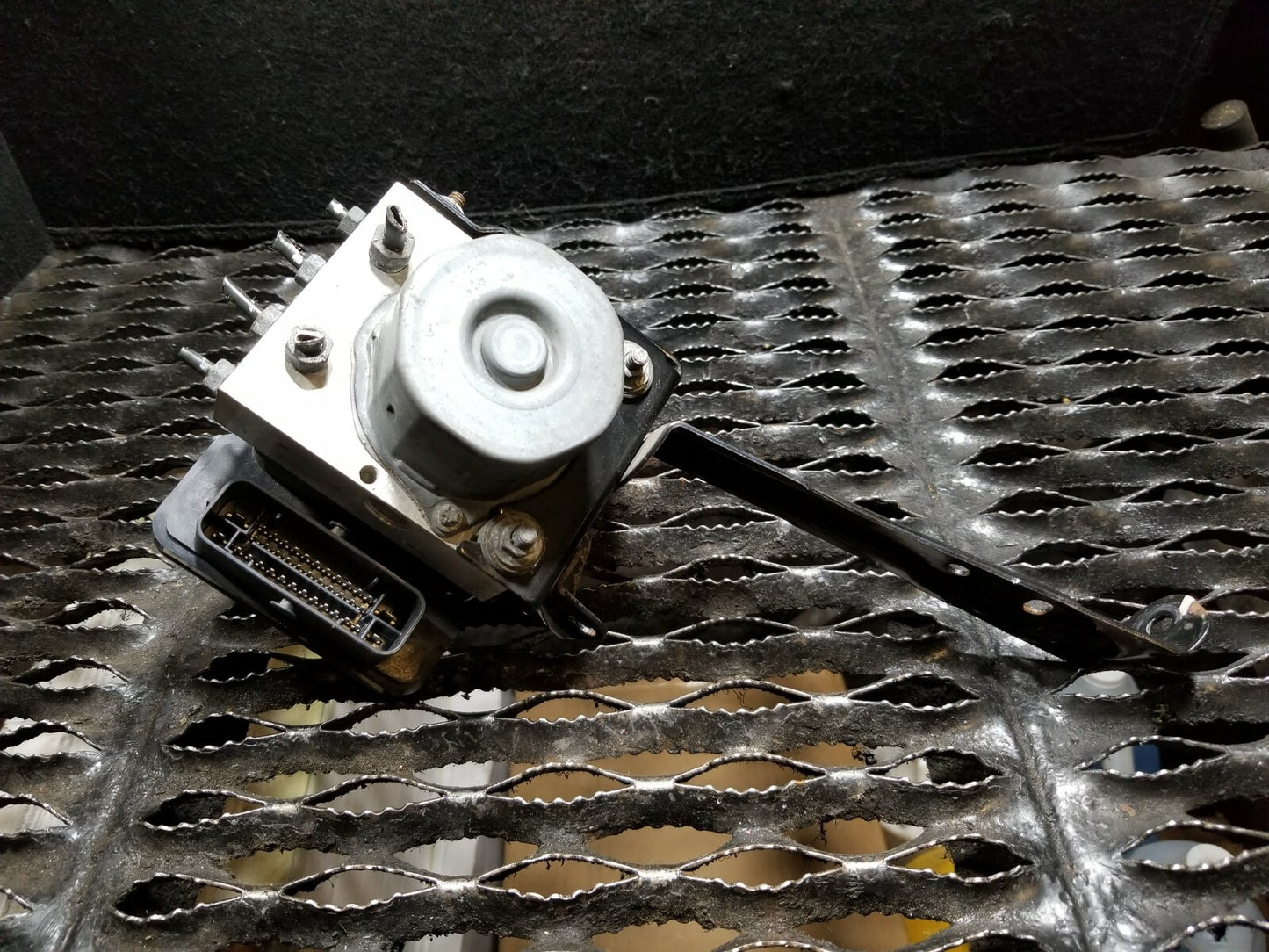 2015 Subaru Forester Anti Lock Brake Pump ABS Module OEM