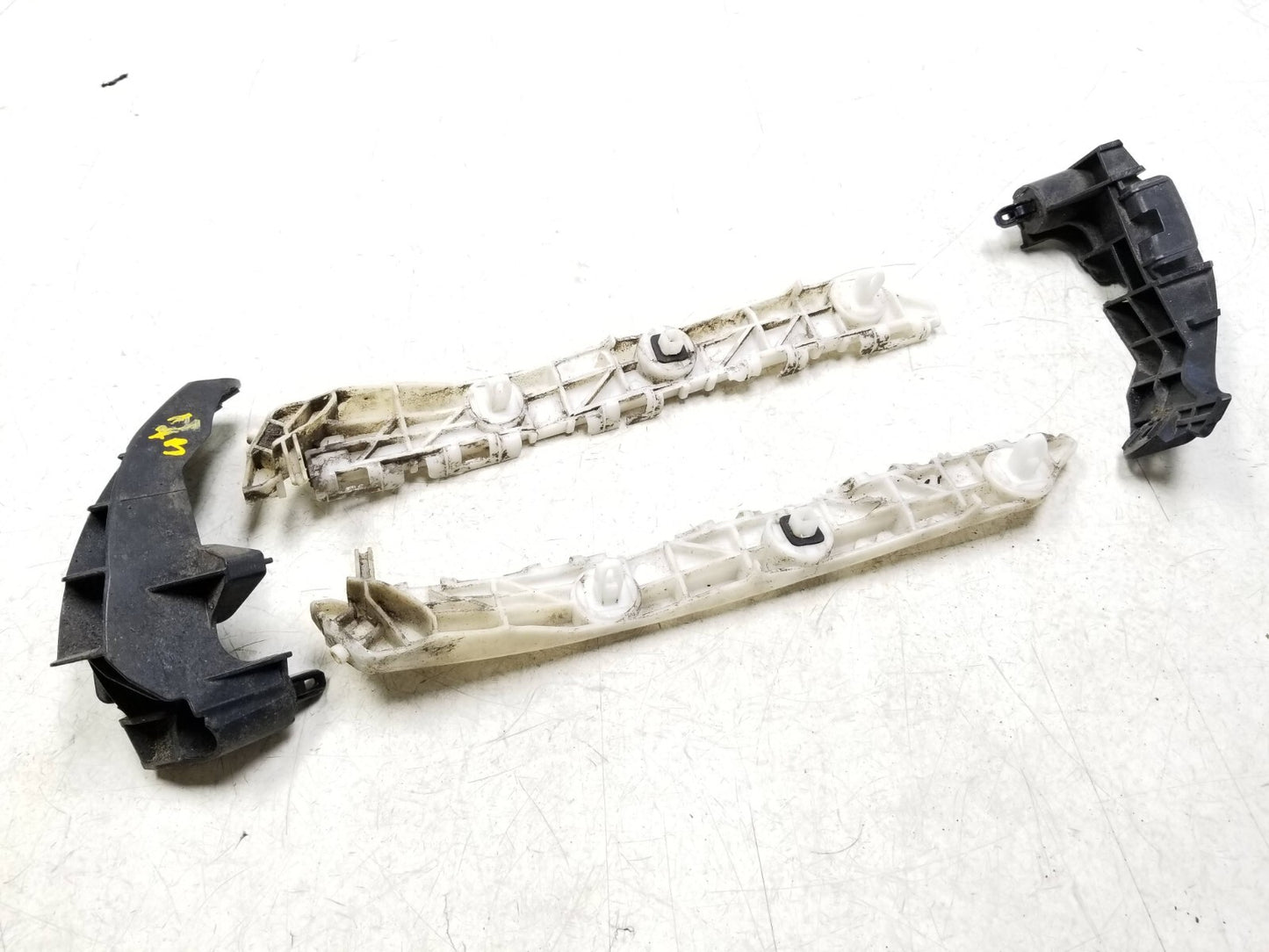 2011 Scion Xb Rear Bumper Support Bracket Left & Right Set OEM