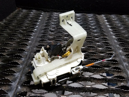 2015 Jeep Patriot Door Lock Actuator Rear Passenger Side Right OEM
