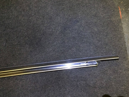 08 09 10 Honda Odyssey Rear Right Pass Sliding Door Chrome Molding.length 39.25"