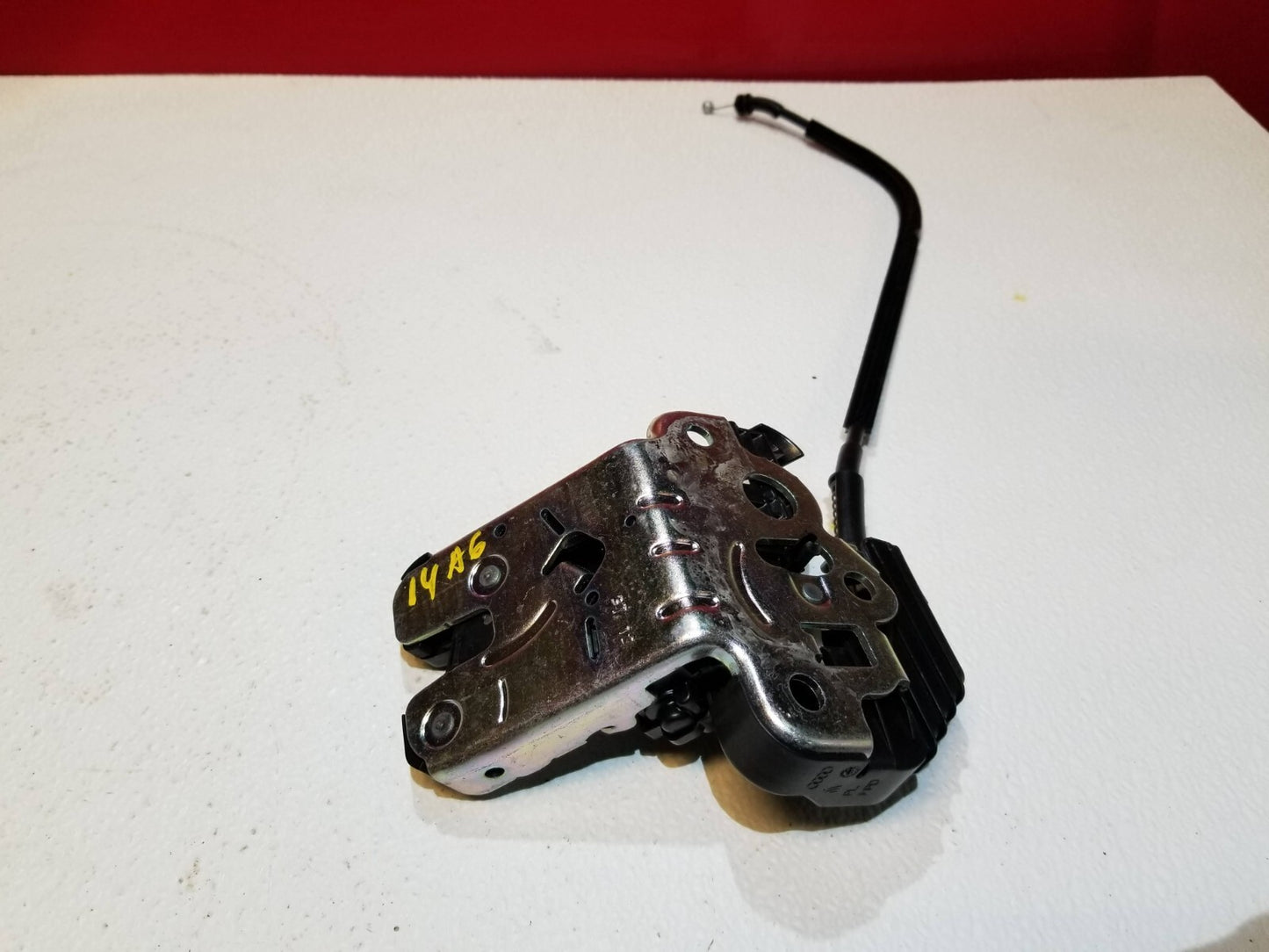 12 13 14 15 Audi A6 Trunk Lid Lock Latch Actuator W/ Cover OEM