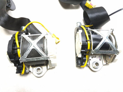 2011 Volkswagen Tiguan Front Set Belt Retractor Left & Right OEM