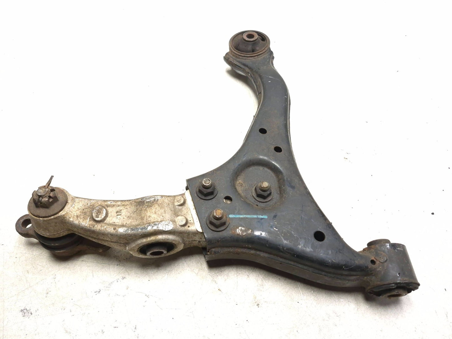 2009 Hyundai Sonata Front Lower Control Arm Passenger Side Right OEM