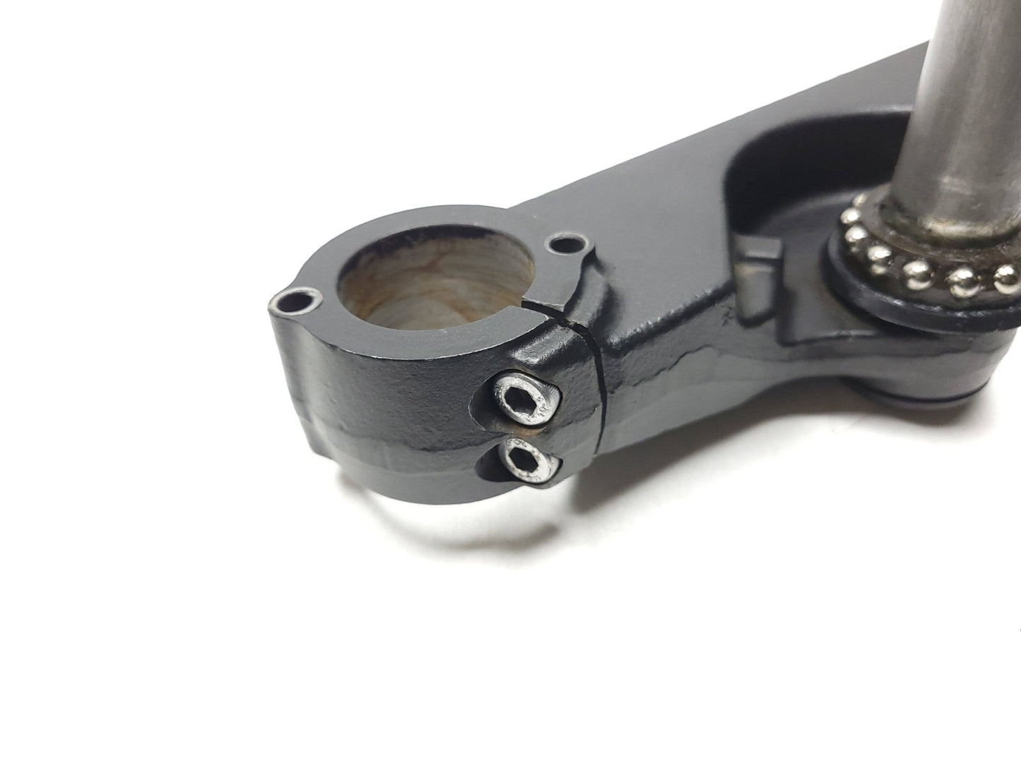 2007 Yamaha Xvs 1300 V-star Front Holder Fork Under Triple Tree OEM