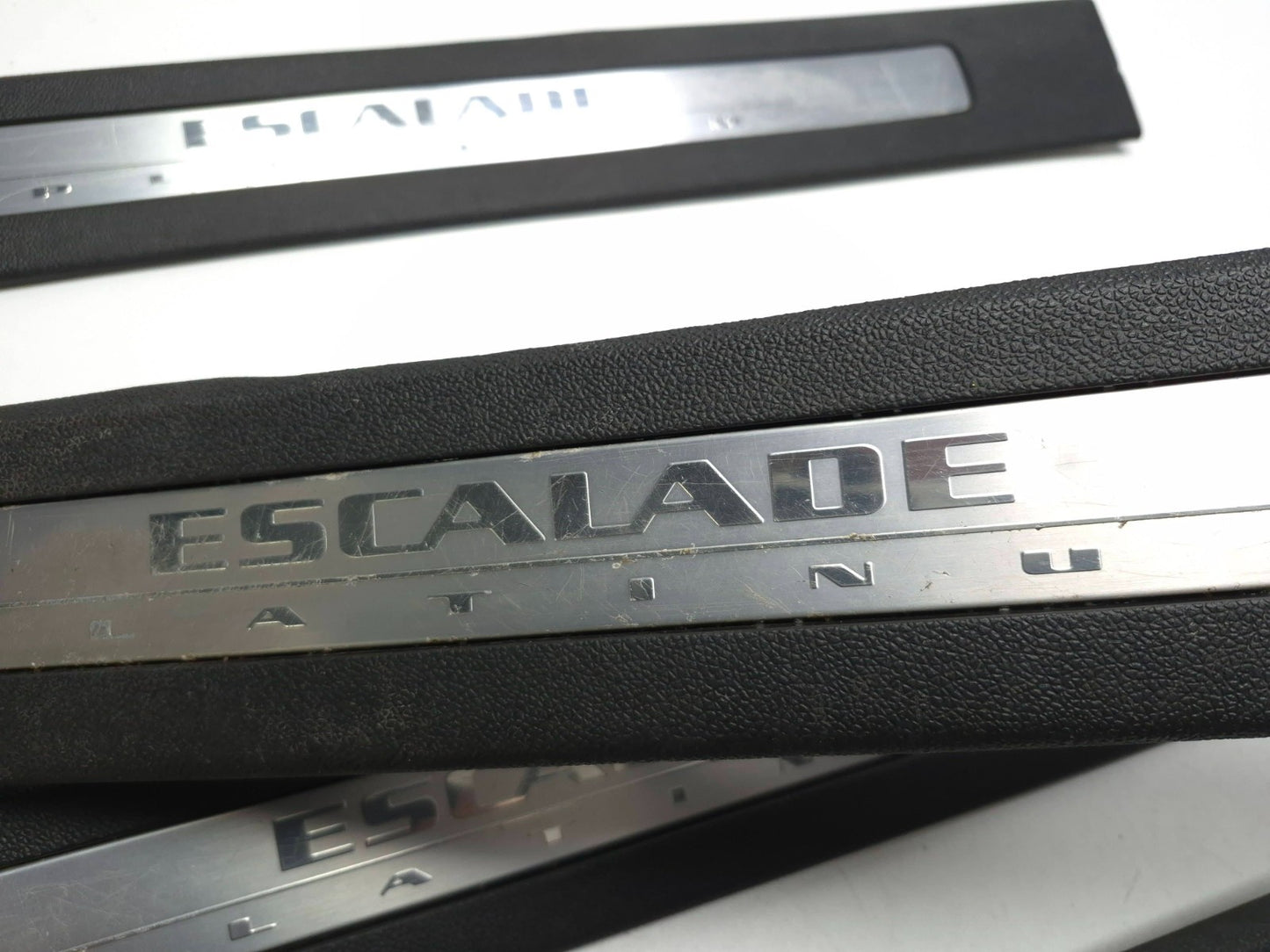 2013 Cadillac Escalade Esv Platinum Door Sill Plate Front & Rear 4 Pcs OEM