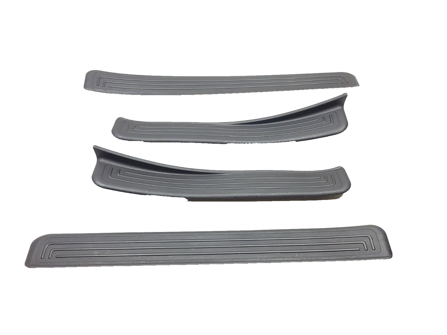 09-14 Hyundai Genesis Door Step Scuff Plate Trim 4pcs OEM Sedan