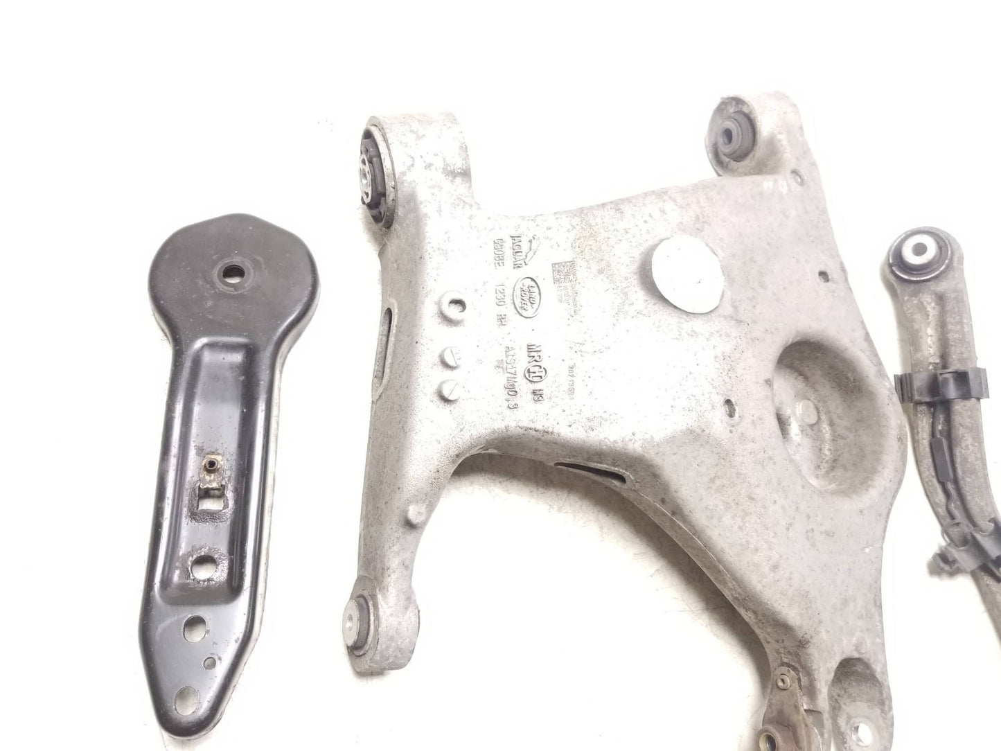 2017 Jaguar Xe Rear Right Suspension Control Arm OEM Gx73-5b530-ad