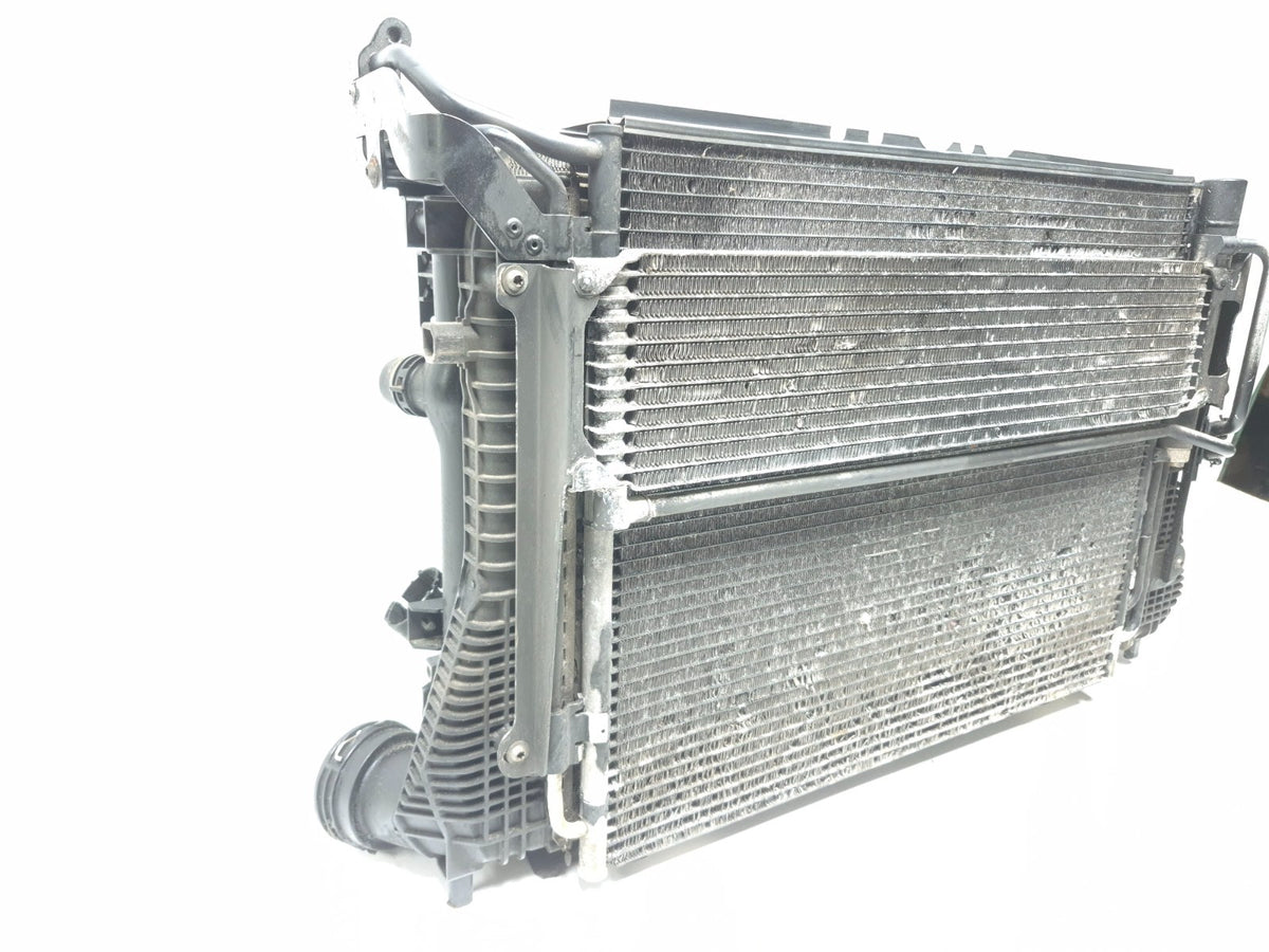 2011 Volkswagen Tiguan Radiator Condenser Intercooler Cooling Fan Assy OEM