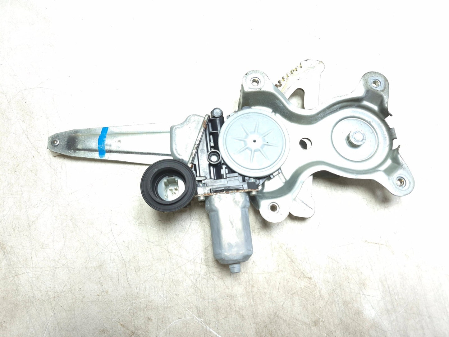2009 Lexus IS250 Rear Door Window Regulator W/ Motor Right Passenger Side OEM
