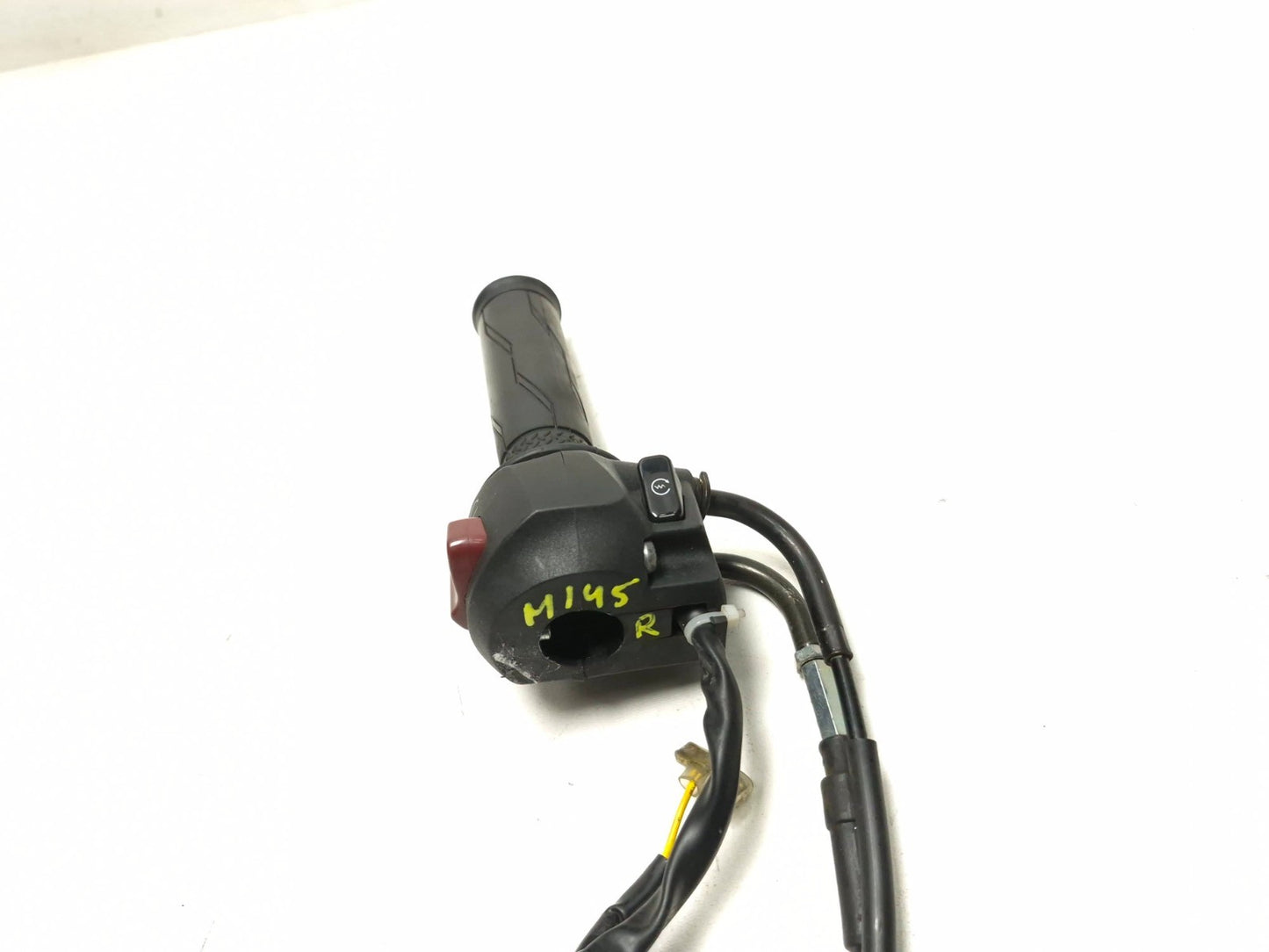 2017 Yamaha Yzf R3 Right Handlebar Switch & Throttle Grip OEM