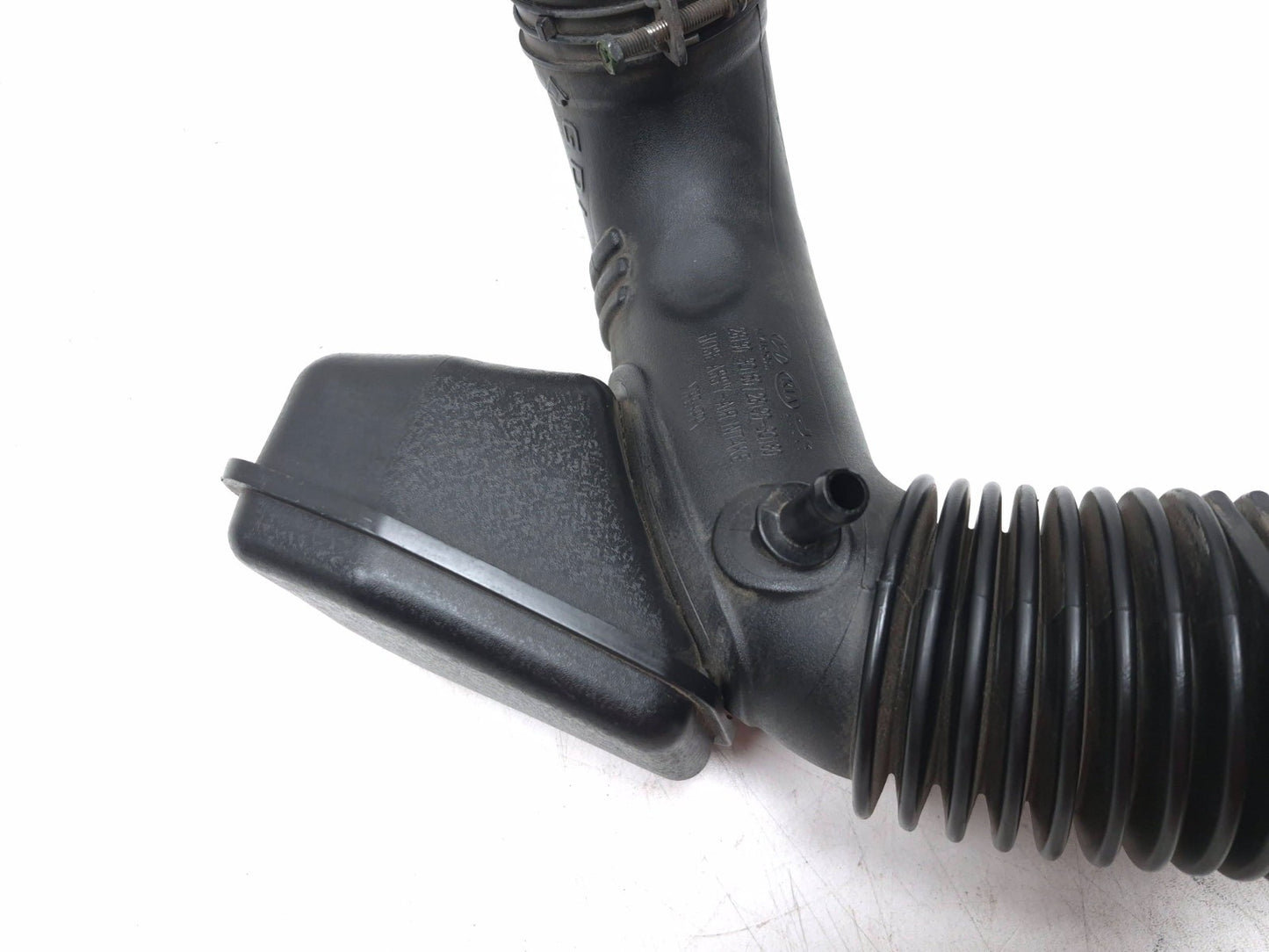 2012 Hyundai Sonata Air Cleaner Intake Duct Hose Tube 28130-3q160 OEM