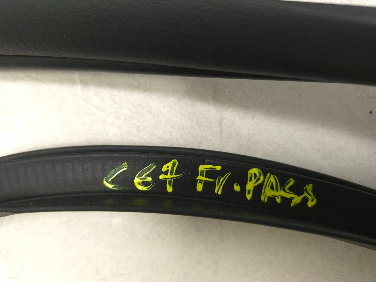 2018 Hyundai Sonata Front Door Weatherstrip Seal Passenger Side Right 3pcs OEM