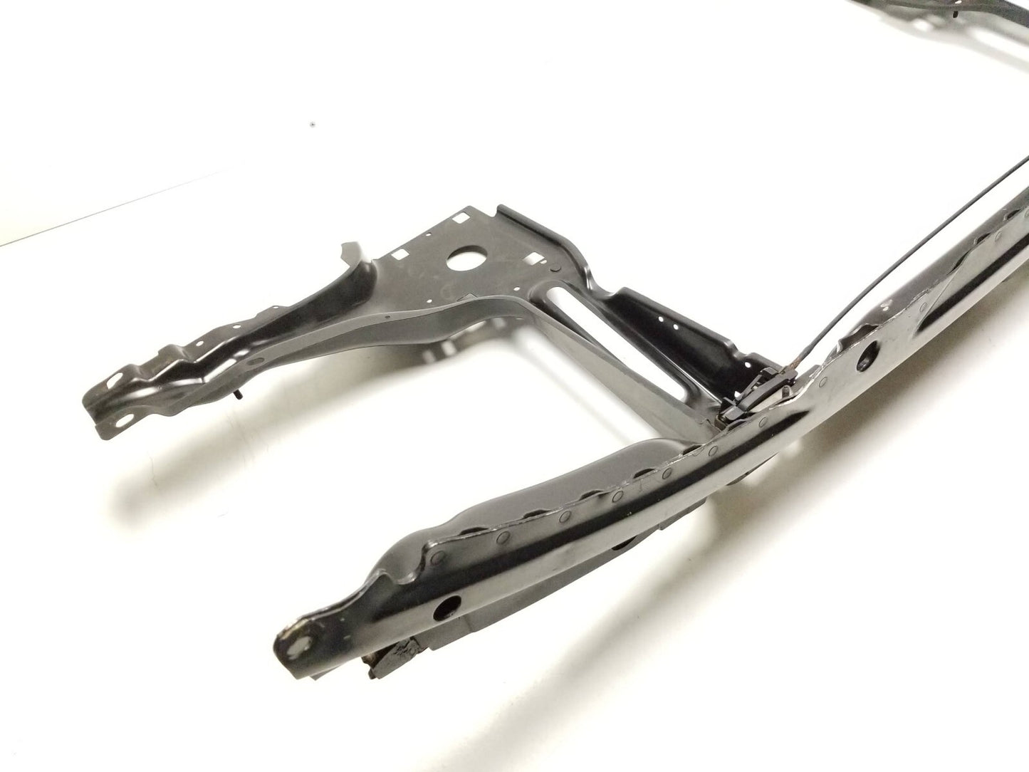 2007 Range Rover Upper Radiator Support Bracket OEM