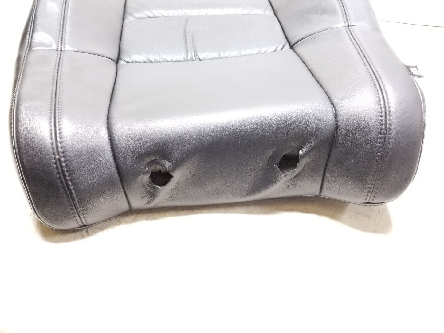 2011  2013 Jeep Grand Cherokee Front Upper Seat Cushion Passenger Side Right OEM