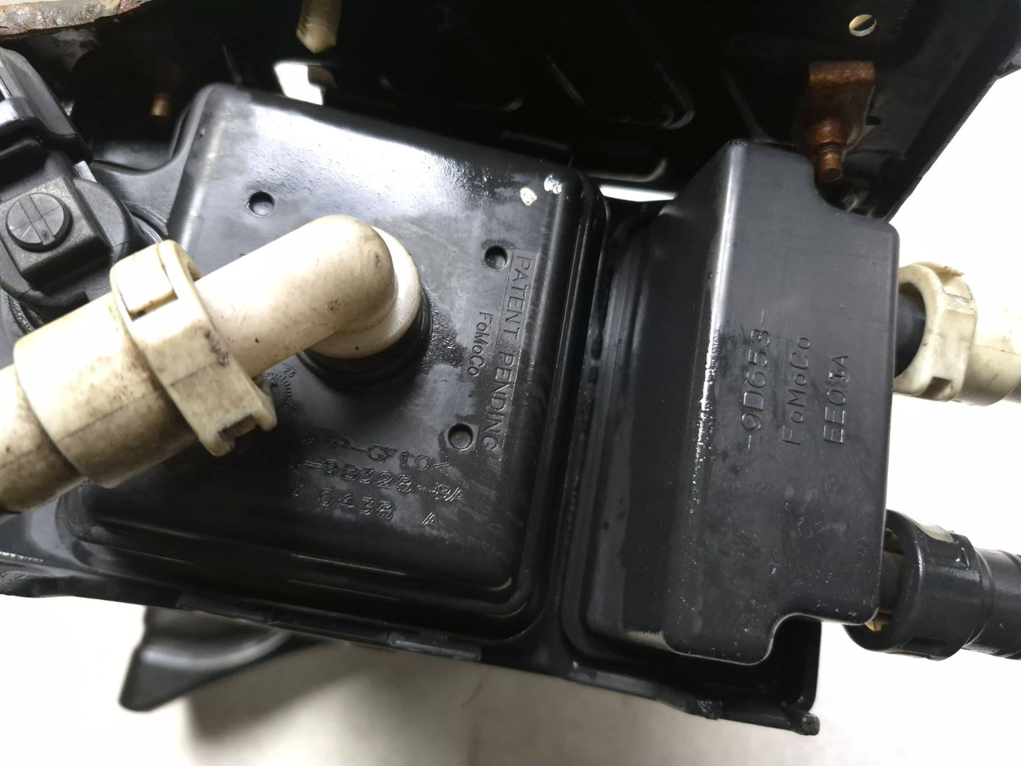 2008 Lincoln Navigator Fuel Vapor Canister OEM