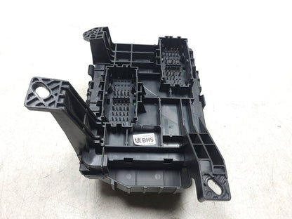 2014 - 2019 Chevrolet Silverado 1500 Dash Fuse Junction Block OEM