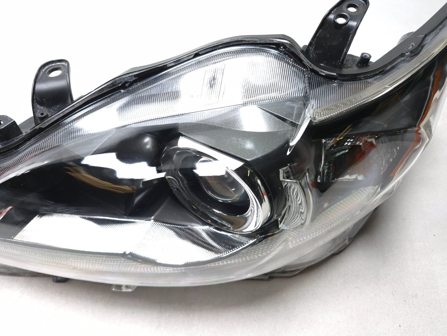 2013 Lexus CT200h Headlight Left & Right OEM