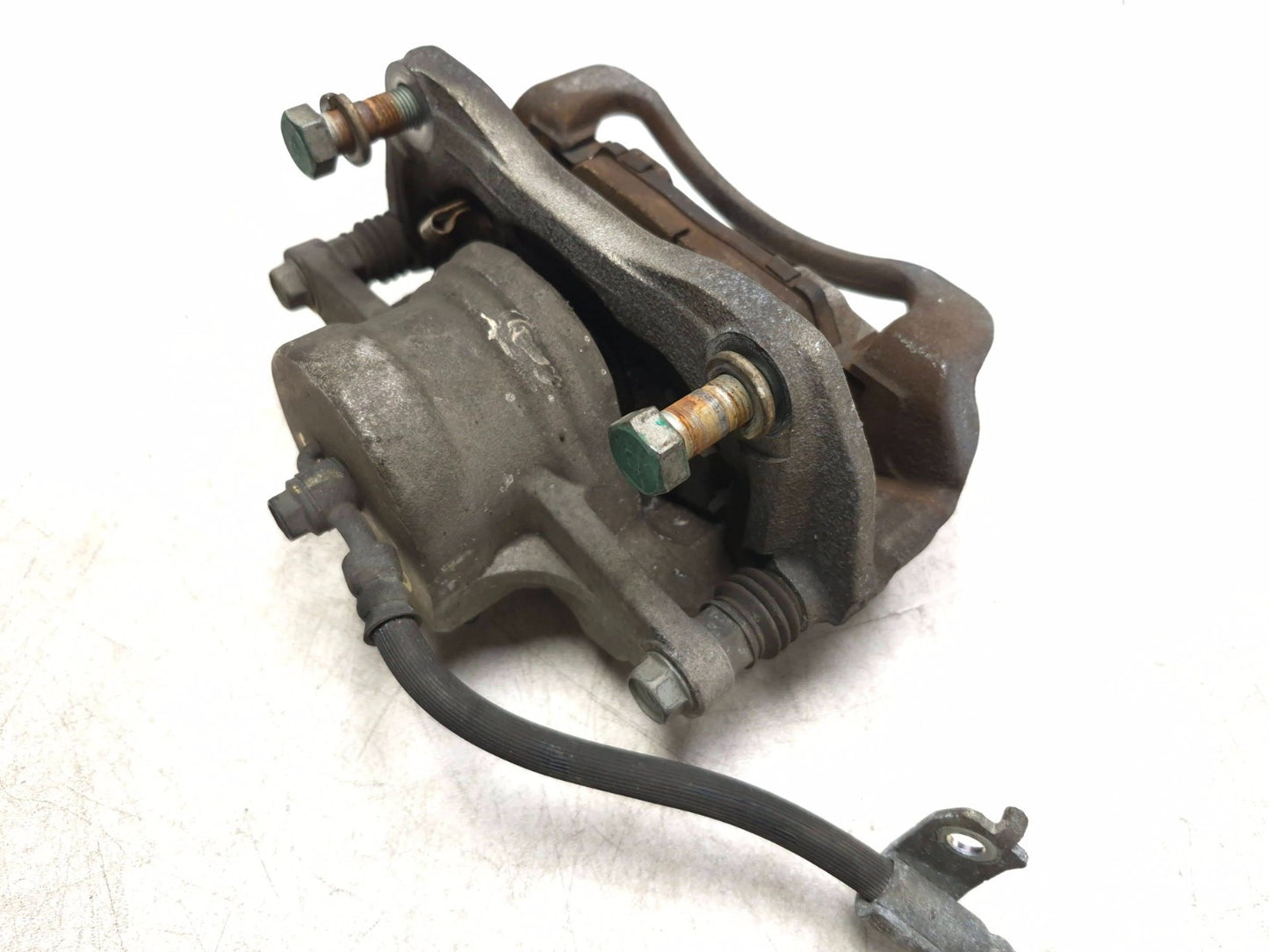 2013 Hyundai Genesis Coupe Brake Caliper Front Passenger Side Right OEM