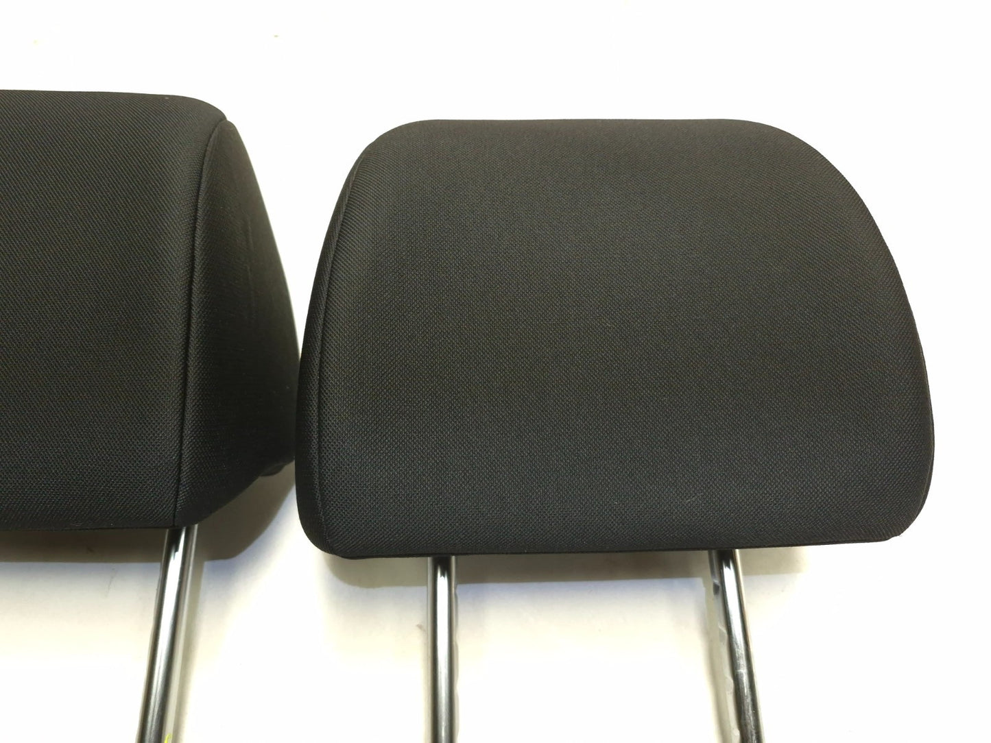 2019 Hyundai Kona Front Seat Headrest Left & Right Pair OEM