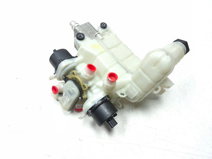 2018 Tesla Model 3 Coolant Reservoir Expansion Tank W/ Pump 1097015-00-k OEM