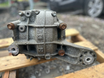 2018 Chrysler 300 Rear Differential Carrier 3.6l OEM