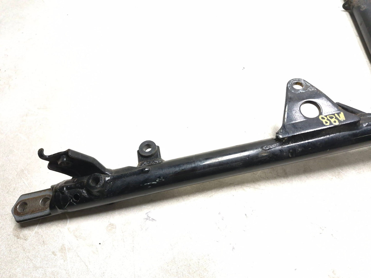 2005 Suzuki Boulevard С50 Engine Support Cradle Bar Rail OEM